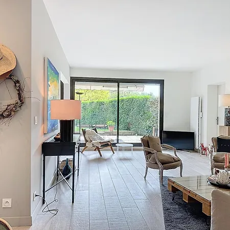 Garden's Yourhosthelper Apartment Deauville